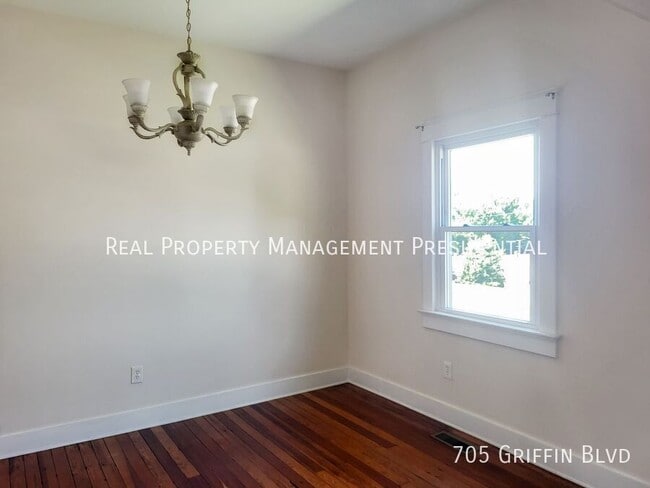 Building Photo - 705 Griffin Blvd