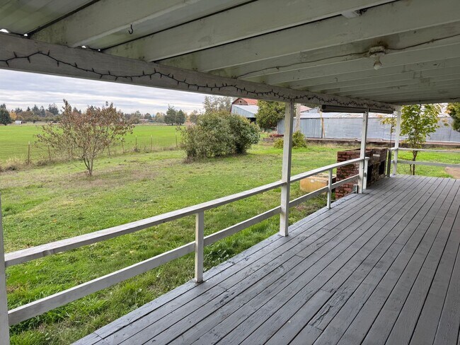 Building Photo - Great Home!