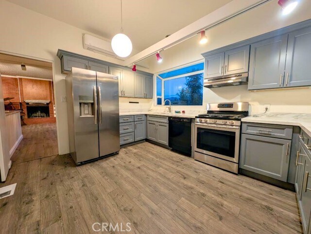 Building Photo - 31390 Mesa Dr