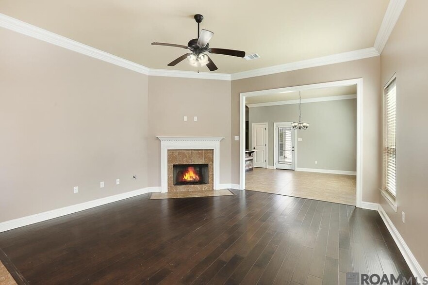 Building Photo - 16290 Timberstone Dr