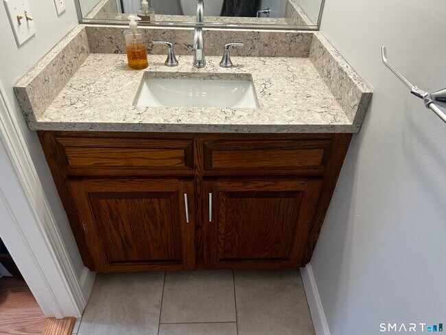 Building Photo - 151 Wynwood Dr