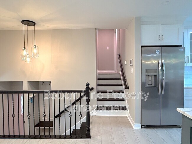 Building Photo - 4117 Oak Forest Dr