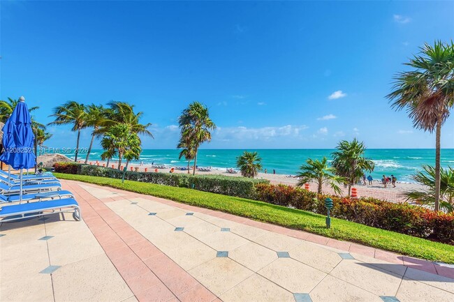Building Photo - 19333 Collins Ave