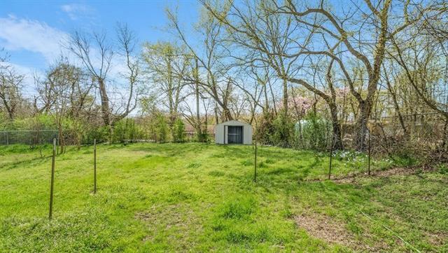 Building Photo - 1602 W Elm St