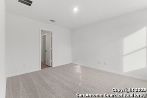 Building Photo - 3331 Rock Ml Dm