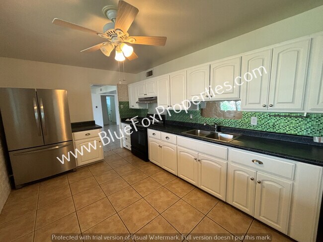 Building Photo - 8255 E Koralee Pl