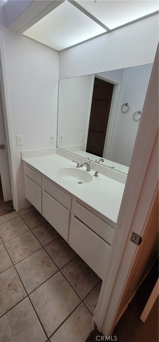 Building Photo - 14644 Bella Courte