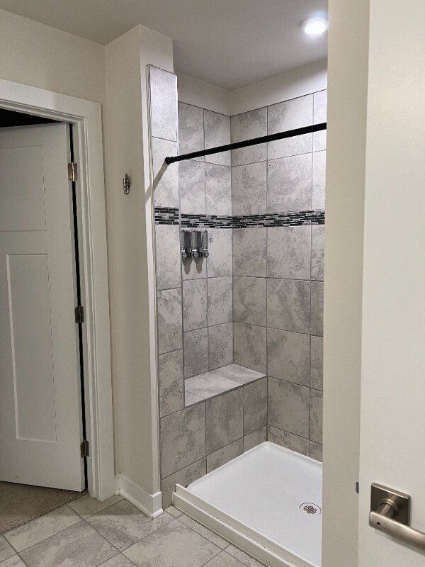 Building Photo - 5845 Austin Woods Dr