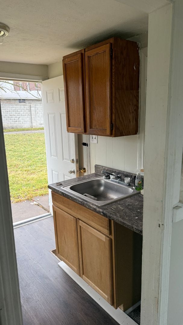 Building Photo - Cozy 1 bed 1 bath singly family home!