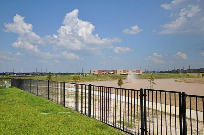 Building Photo - 23607 Legano Dr