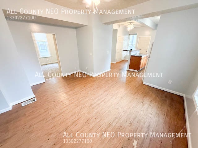 Building Photo - 470 Allyn St