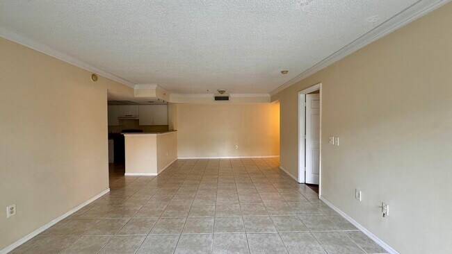 Building Photo - 5055 Wiles Rd