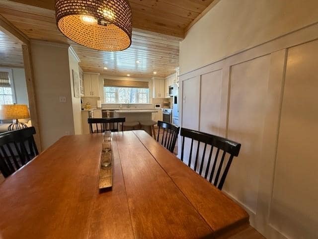 Building Photo - 14 Lake Ave