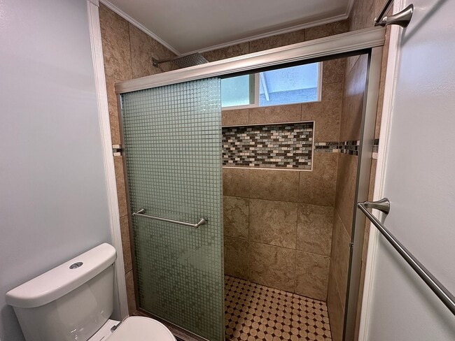 Building Photo - 1082-1082 Hakala St