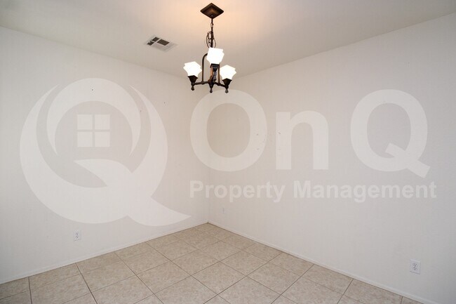 Building Photo - 2568 E San Rafael Trail