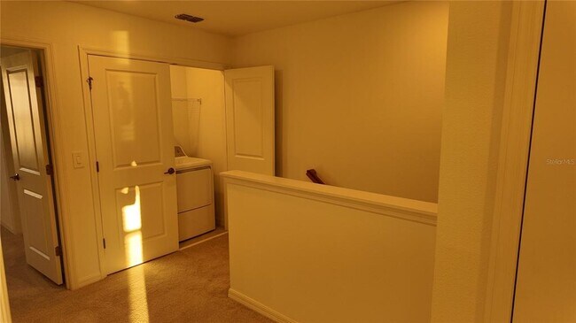 Building Photo - 2207 Portrait St