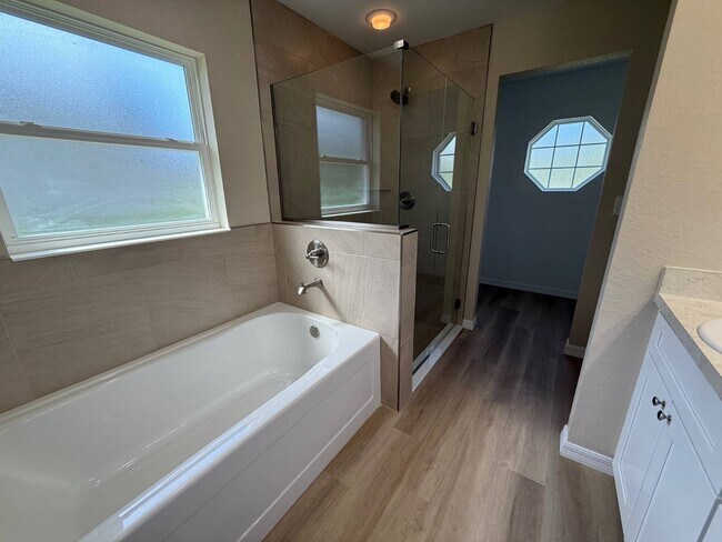 Building Photo - 7063 N Ripley Dr