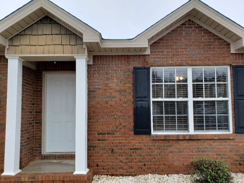 Building Photo - 120 Cody Dr