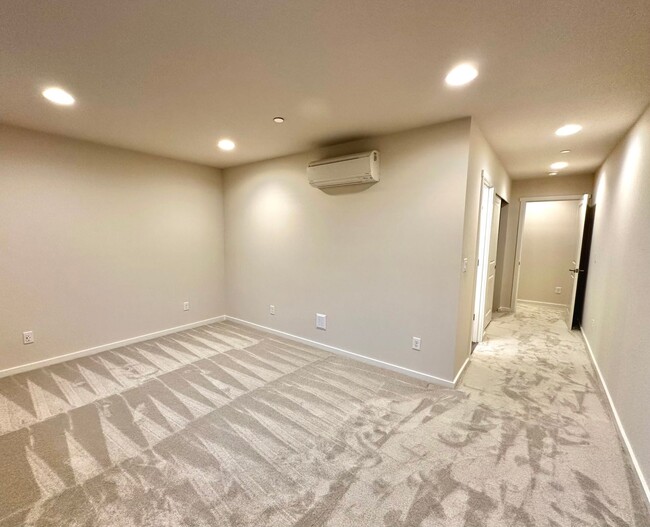 Building Photo - 3 Bed 3.5 Ba - Brand-New 2024 Build with P...