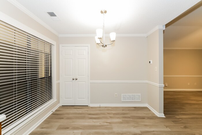 Building Photo - 7152 Olive Ridge Dr
