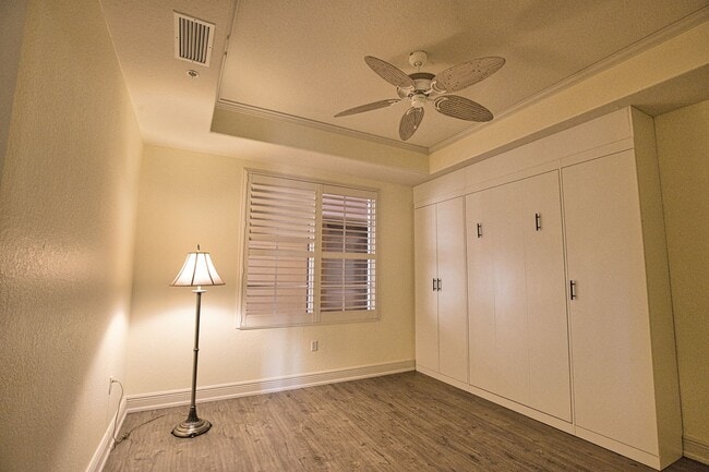 Building Photo - Annual Unfurnished 2 Bedroom 2 Bathroom with a Flex Room in The Waterfront on Venice Island!