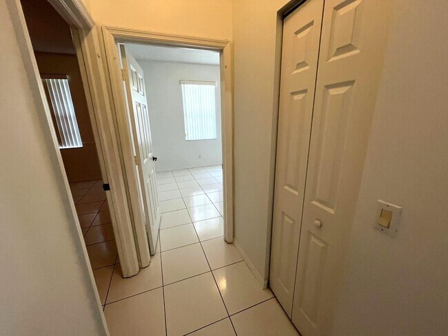 Building Photo - 3166 Via Poinciana