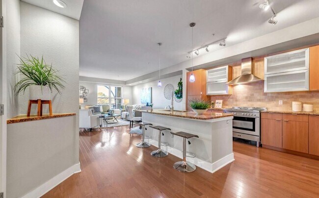 Building Photo - Amazing City Views