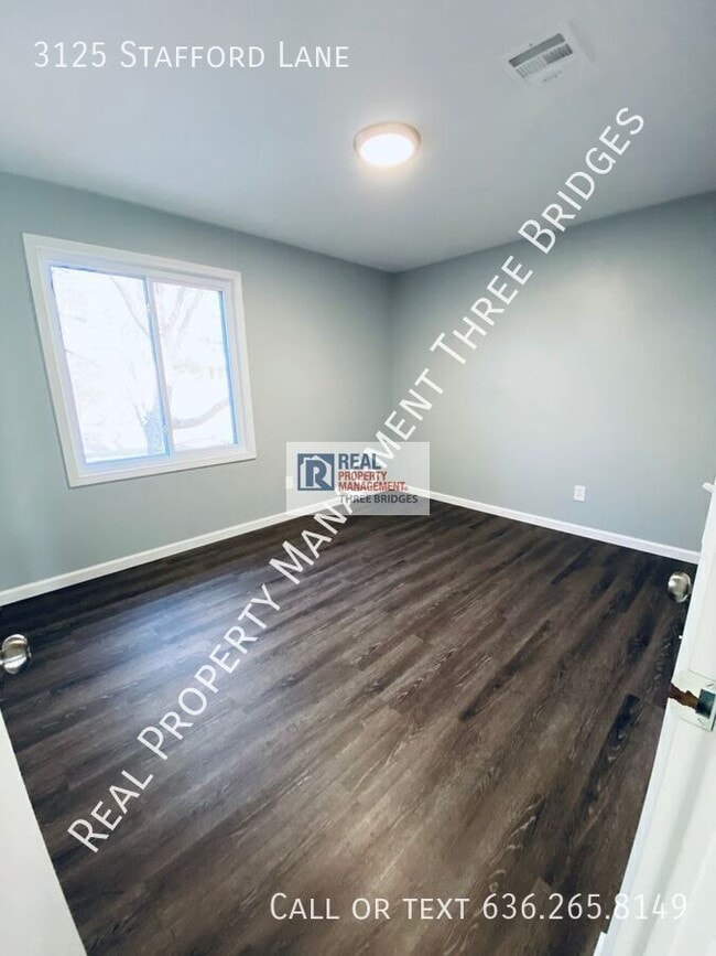 Building Photo - 3125 Stafford Ln