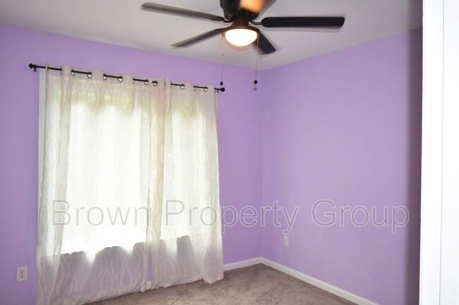 Building Photo - 6405 Rolling Meadows Ln