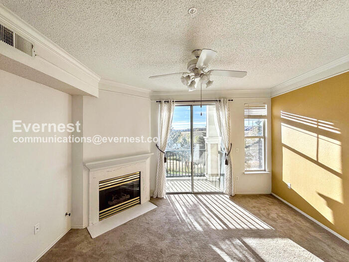 Building Photo - 2016 Oxford Ln