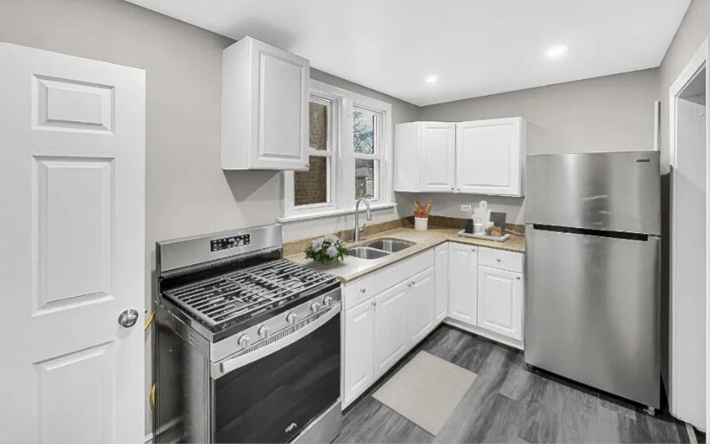 Building Photo - 8900 S Dauphin Ave