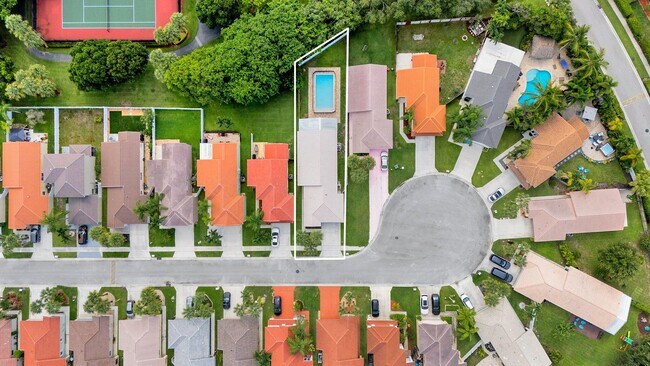 Building Photo - 8071 Stirrup Cay Ct