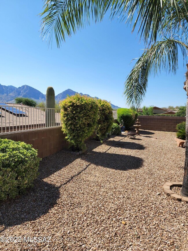 Building Photo - 11598 N Flat Iron Dr