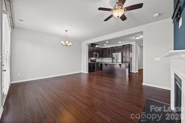 Building Photo - 827 Ayrshire Ave