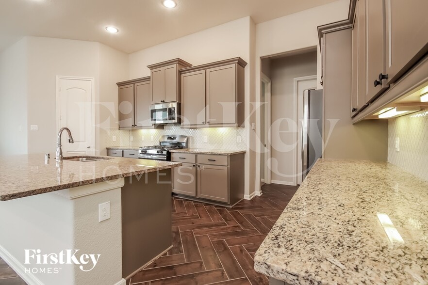 Building Photo - 2530 Duke Heights Ln