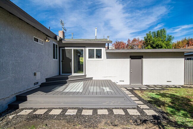 Building Photo - 4364 Toland Way