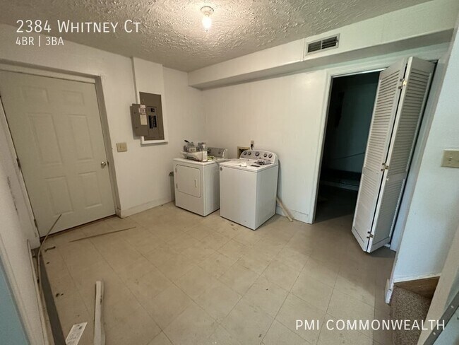 Building Photo - 2384 Whitney Ct