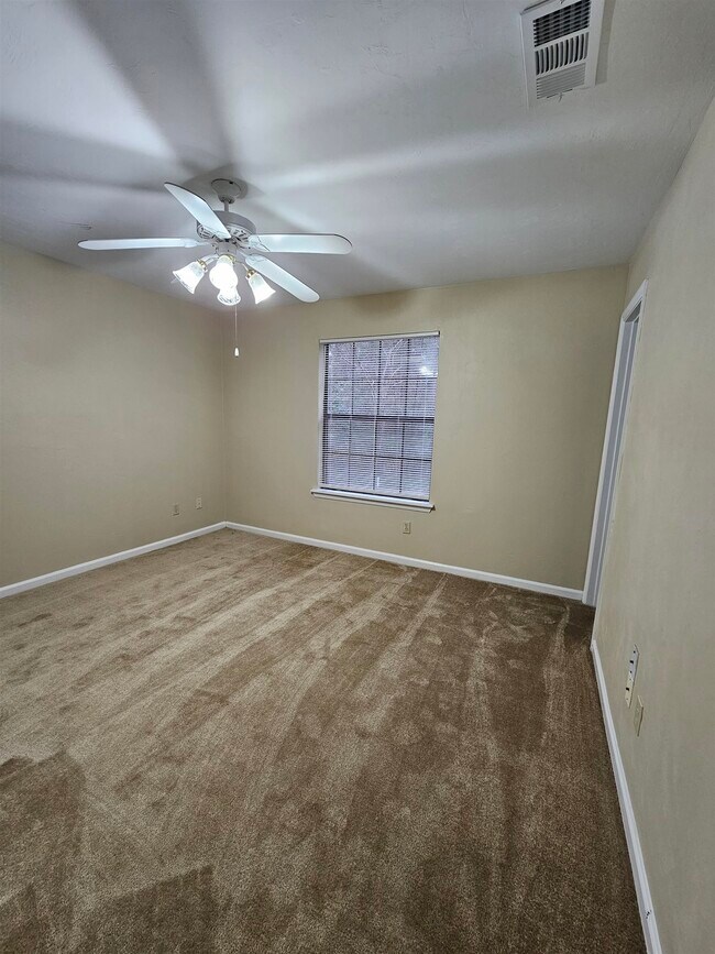 Building Photo - 8224 Hunters Ridge Trail