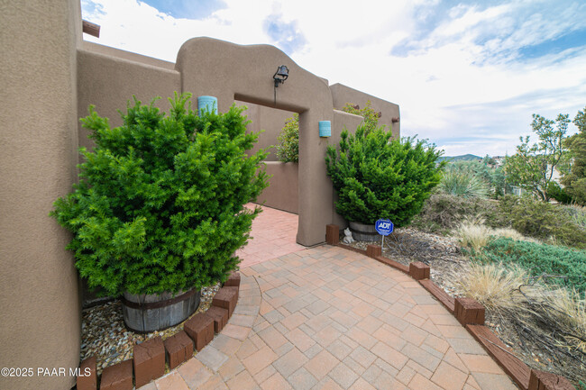 Building Photo - 4493 Hornet Dr