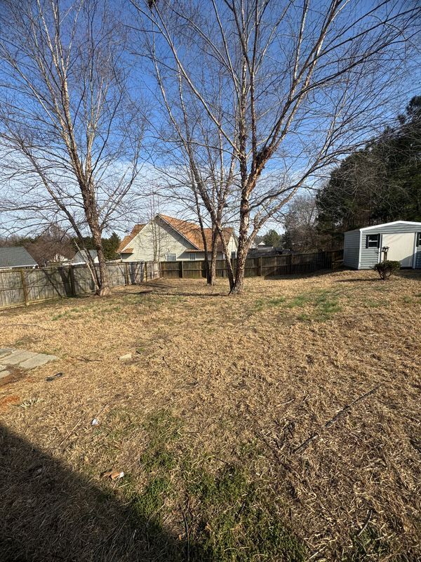 Building Photo - 1453 Ferndell Dr