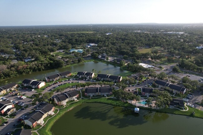 Building Photo - One Bed - One Bath - Water Front - First F...
