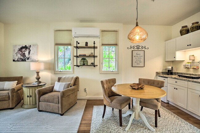 Building Photo - 7717 La Orquidia