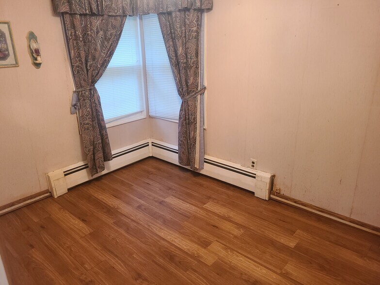 Bedroom # 2 - 908 West Ave