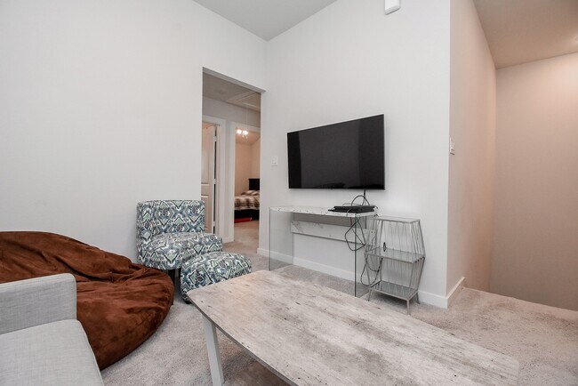 Building Photo - 16635 Bristol Steel Ln