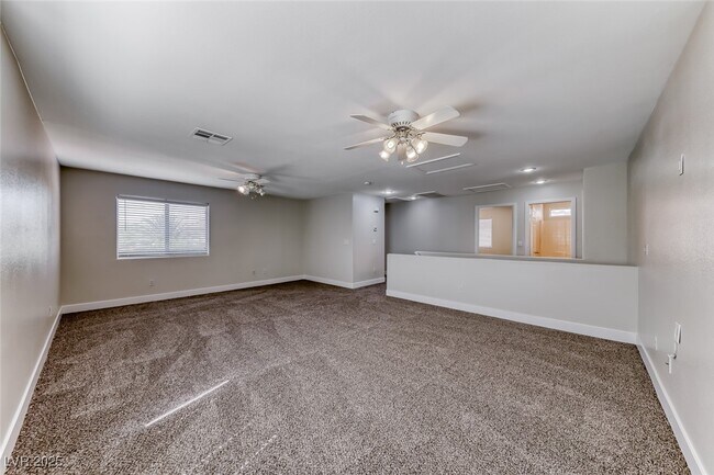 Building Photo - 5567 Cortu Ave