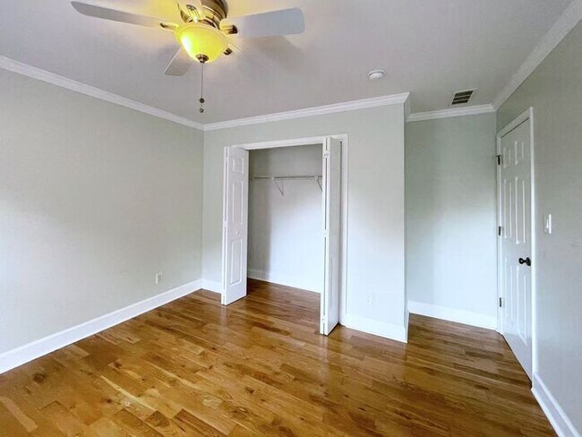 Building Photo - 811 Mitsy Ridge Dr