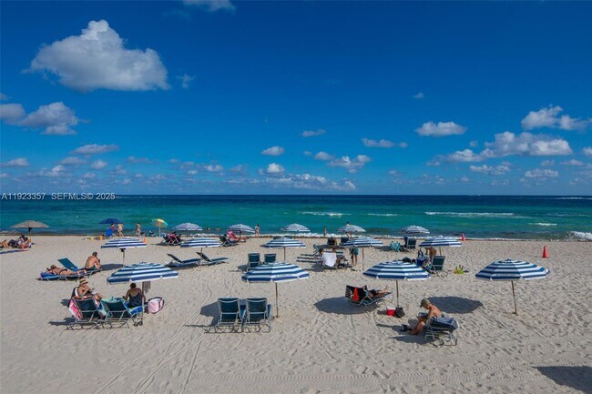 Building Photo - 3725 S Ocean Dr