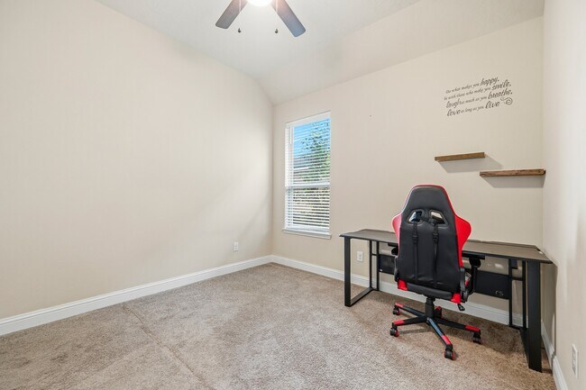 Building Photo - 8111 Sweet Gardens Ct