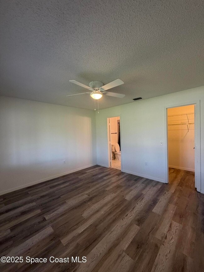 Building Photo - 1601 Jolson Ct