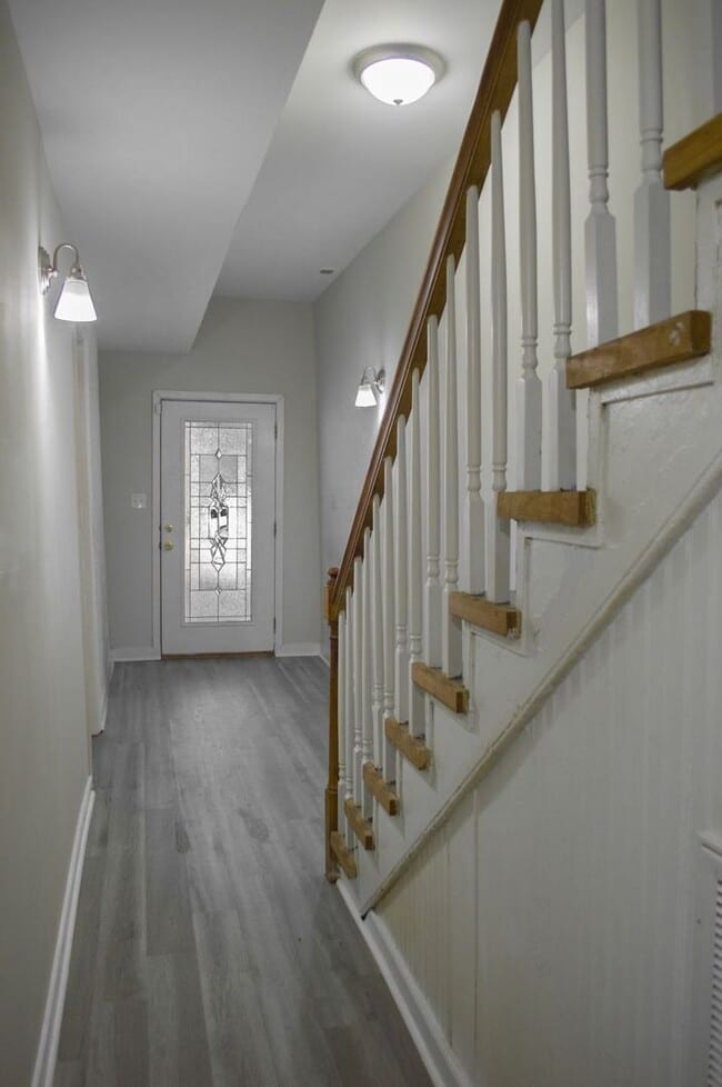 Building Photo - 1208 N 22nd St
